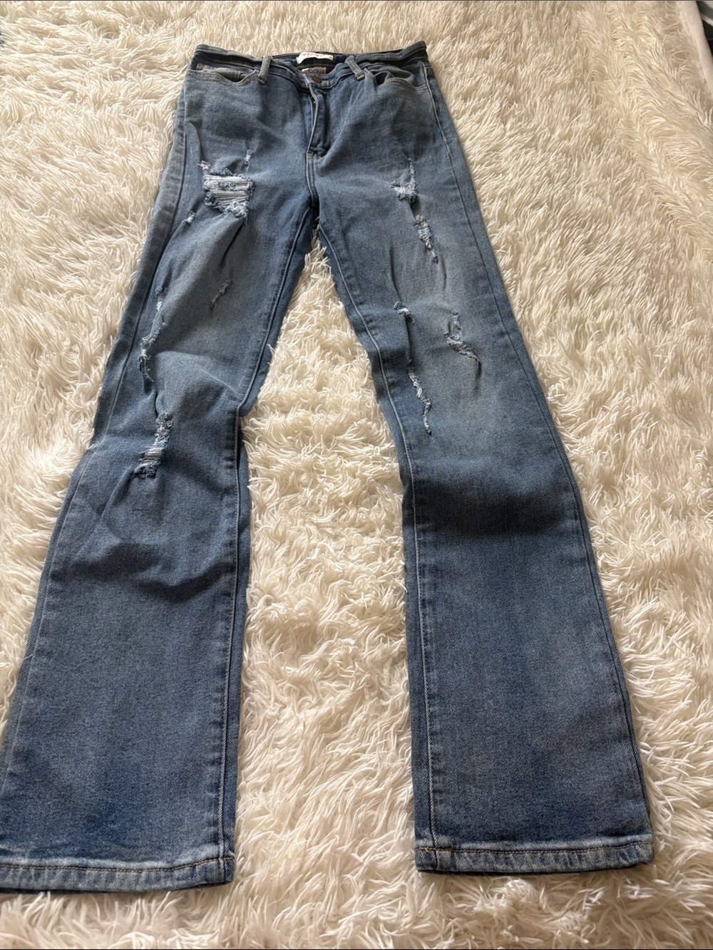 Women's Straight-Leg Distressed Jeans in Medium Blue